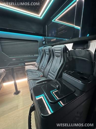 2025  Luxury Shuttle Sprinter - Financing Available For Most Business Owners