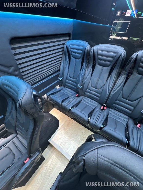 2025  Luxury Shuttle Sprinter - Financing Available For Most Business Owners