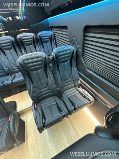 2025  Luxury Shuttle Sprinter - Financing Available For Most Business Owners