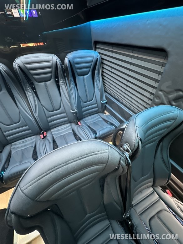 2025  Luxury Shuttle Sprinter - Financing Available For Most Business Owners