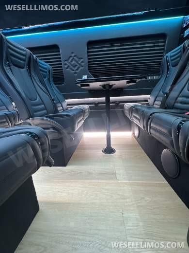 2025  Luxury Shuttle Sprinter - Financing Available For Most Business Owners