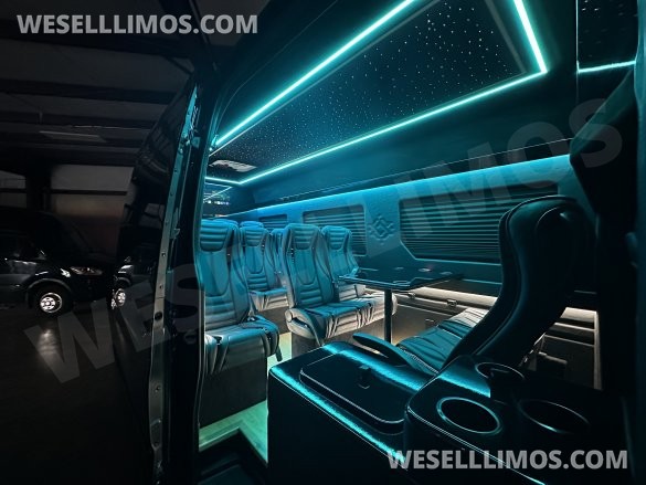 2025  Luxury Shuttle Sprinter - Financing Available For Most Business Owners