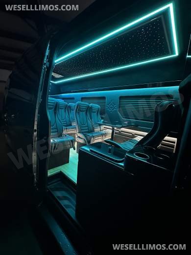 2025  Luxury Shuttle Sprinter - Financing Available For Most Business Owners