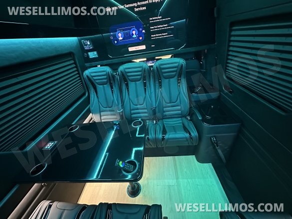 2025  Luxury Shuttle Sprinter - Financing Available For Most Business Owners