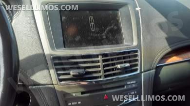 2014 Lincoln MKT Limousine