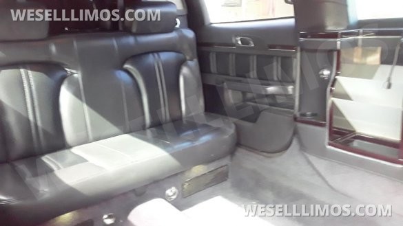 2014 Lincoln MKT Limousine