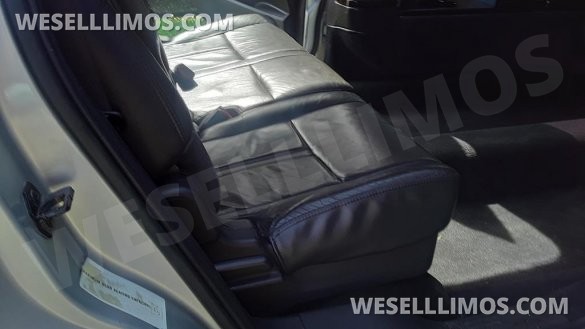 2014 Lincoln MKT Limousine