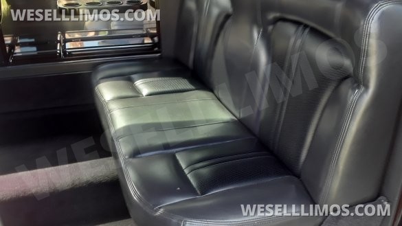 2014 Lincoln MKT Limousine