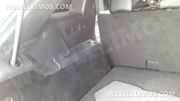 2014 Lincoln MKT Limousine