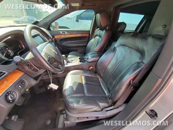 2014 Lincoln MKT Limousine