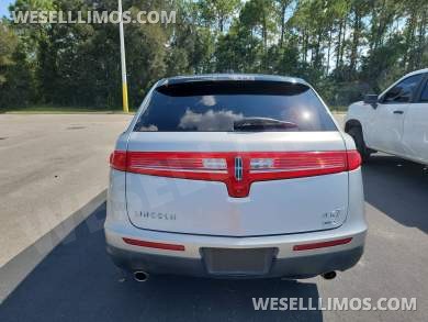 2014 Lincoln MKT Limousine