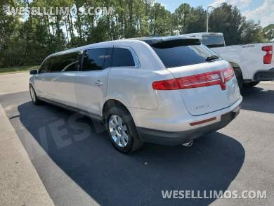 2014 Lincoln MKT Limousine