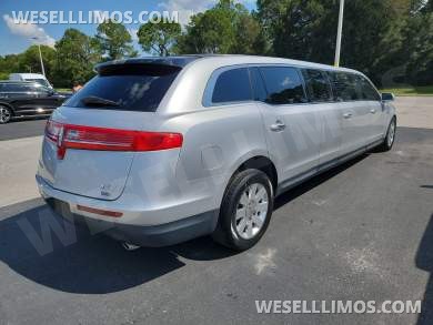 2014 Lincoln MKT Limousine