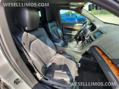 2014 Lincoln MKT Limousine