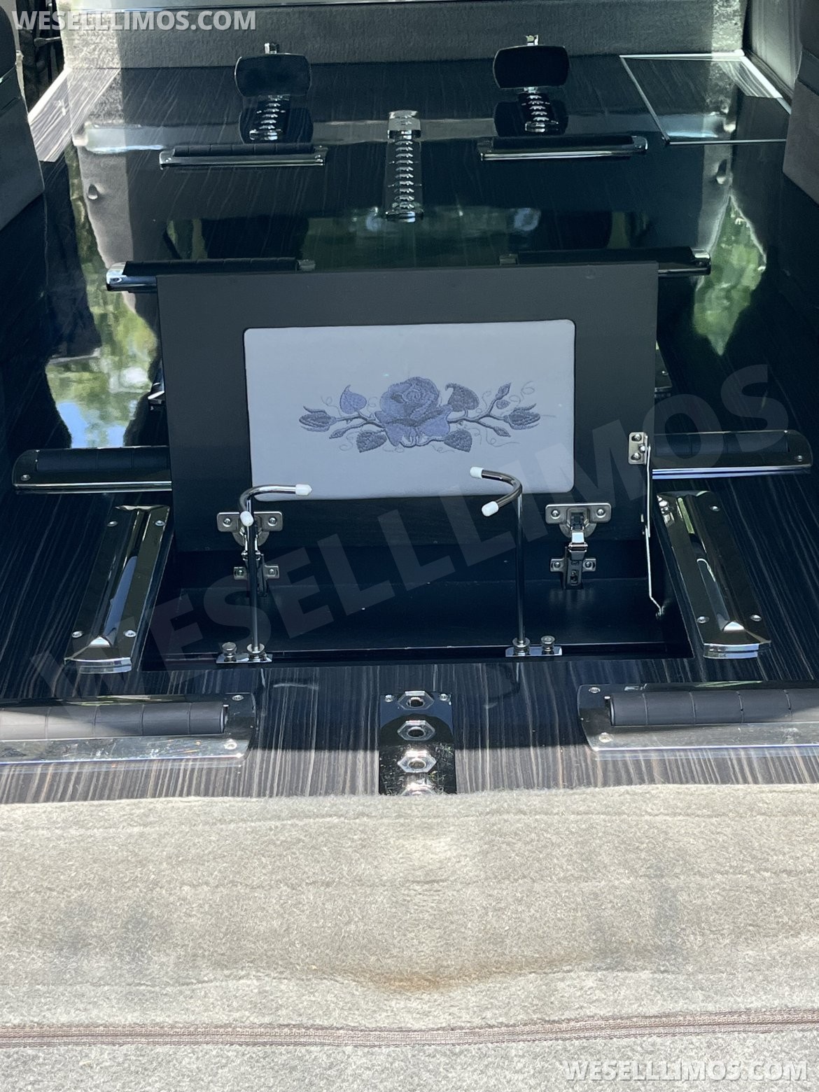 Photo of Funeral for sale: 2014 Cadillac XTS 22" by Heritage