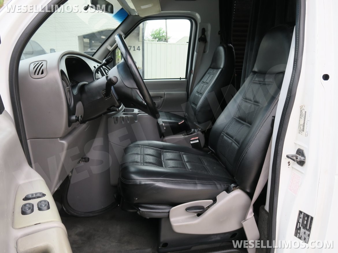 Photo of Limo Bus for sale: 2001 Ford Econoline