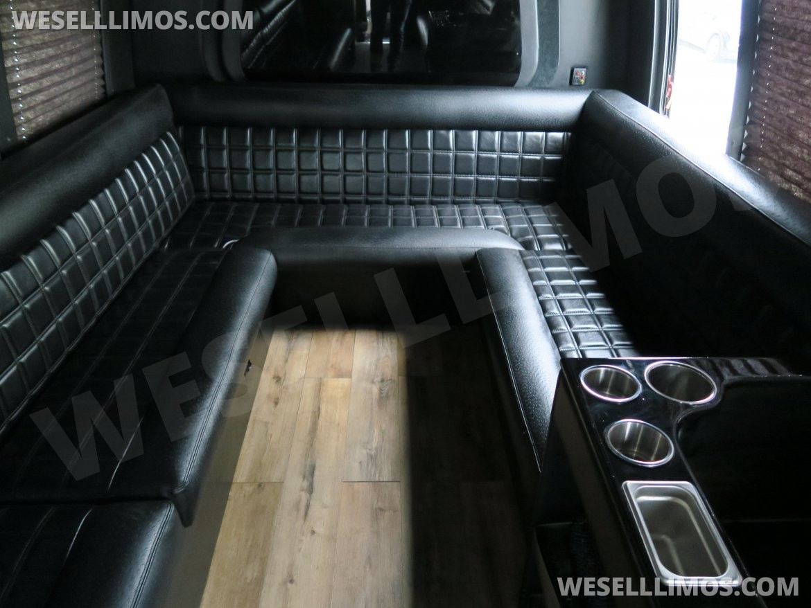 Photo of Limo Bus for sale: 2001 Ford Econoline