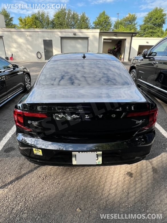 2022 Volvo S90 Sedan