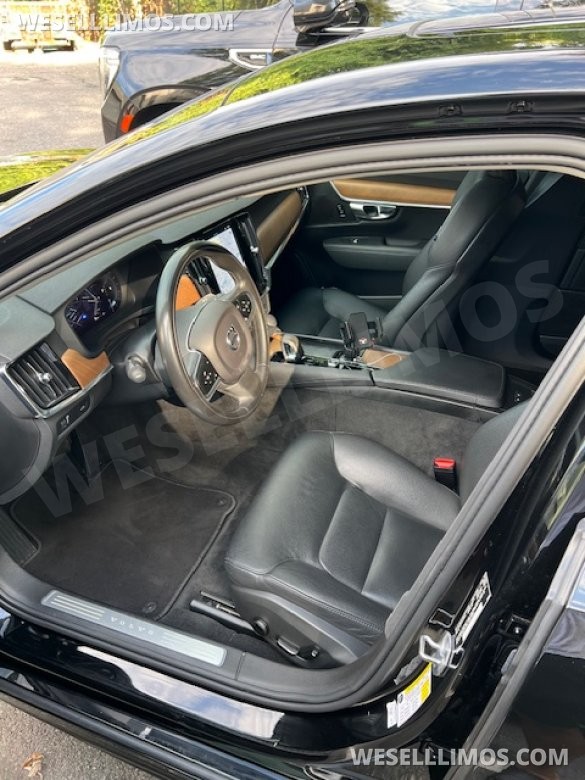 2022 Volvo S90 Sedan