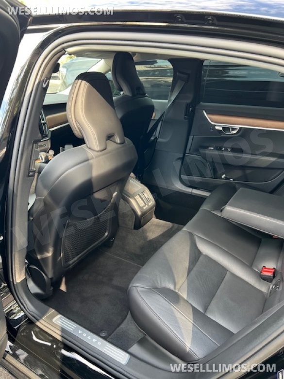 2022 Volvo S90 Sedan