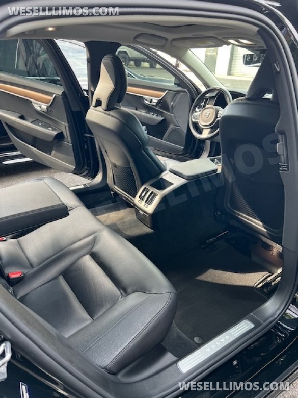 2022 Volvo S90 Sedan