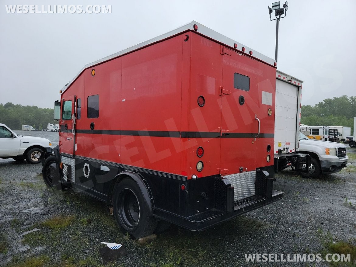 Photo of Limousine for sale: 2001 International Armored 21"