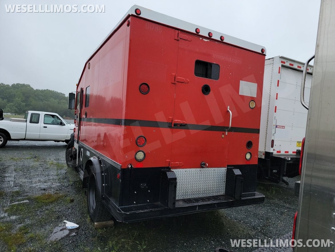 Photo of Limousine for sale: 2001 International Armored 21"