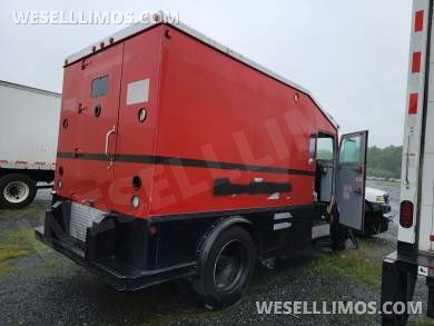 Wow - Rare Find - A 2001 Armored International Brinks Truck - Turn Into A Limo - Limousine for Sale in St Marys, GA - Photo 8