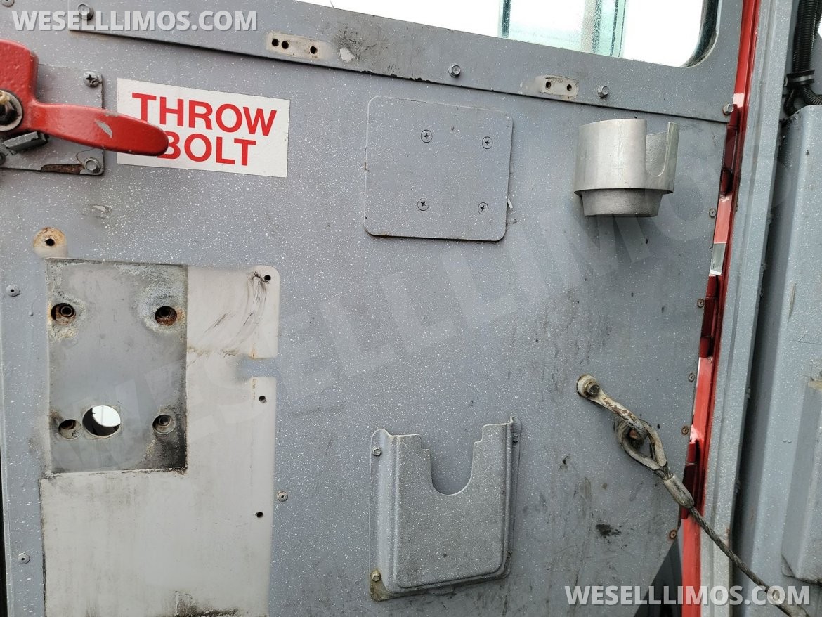 Photo of Limousine for sale: 2001 International Armored 21"