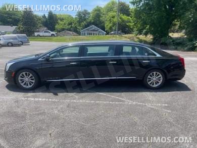 2014 Cadillac XTS 6 Door Limo - Seats 9 Big People - Only 38k Miles - Limousine for Sale in St Marys, GA - Photo 11