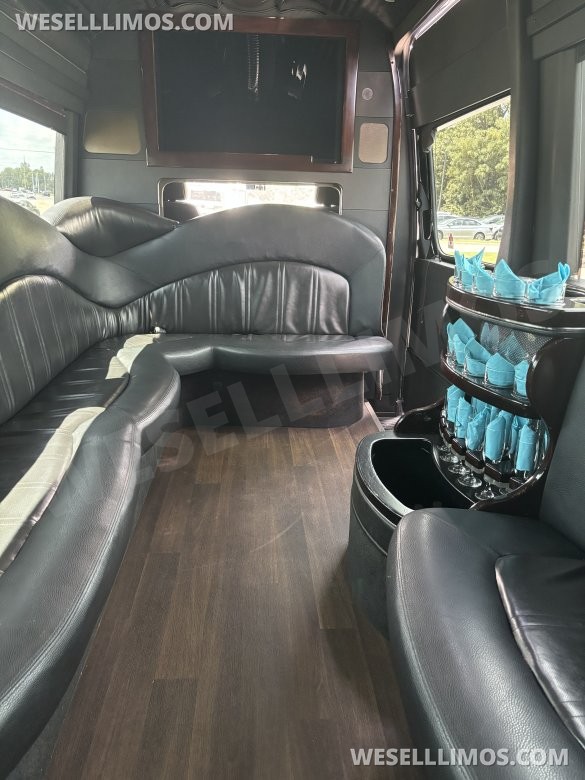 2013 Executive Coach Builders Mercedes-Benz 3500 Sprinter