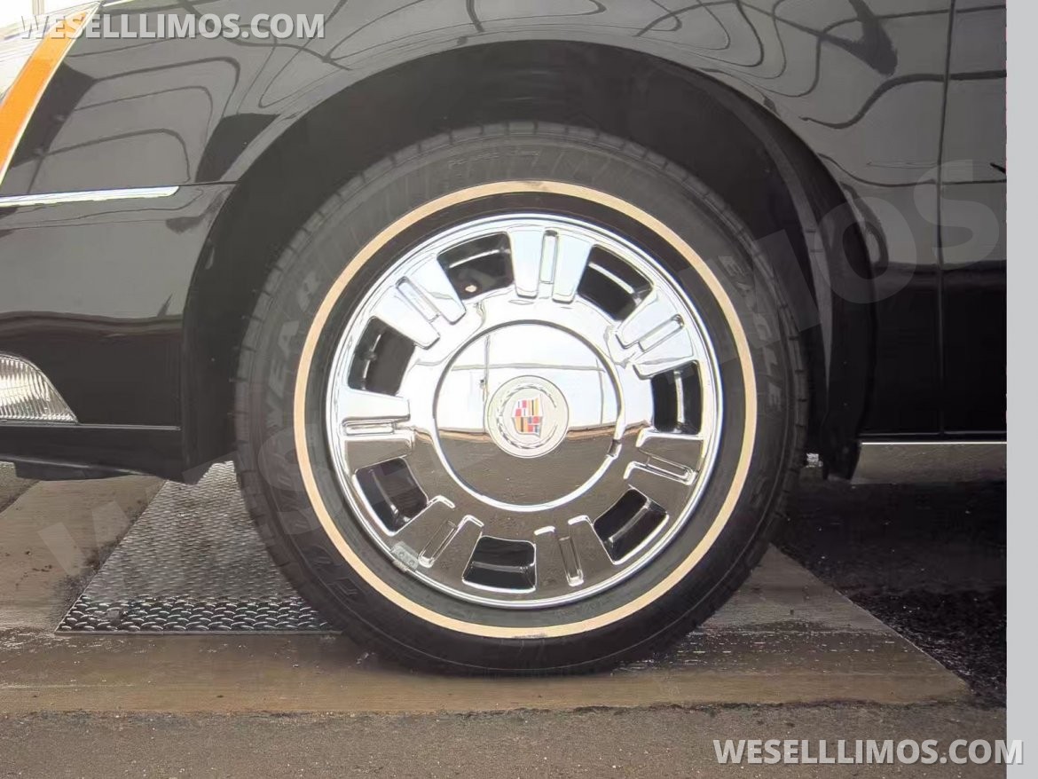 Photo of Funeral for sale: 2011 Cadillac DeVille 22"