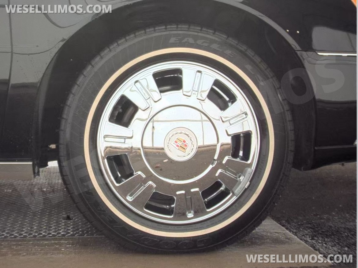 Photo of Funeral for sale: 2011 Cadillac DeVille 22"