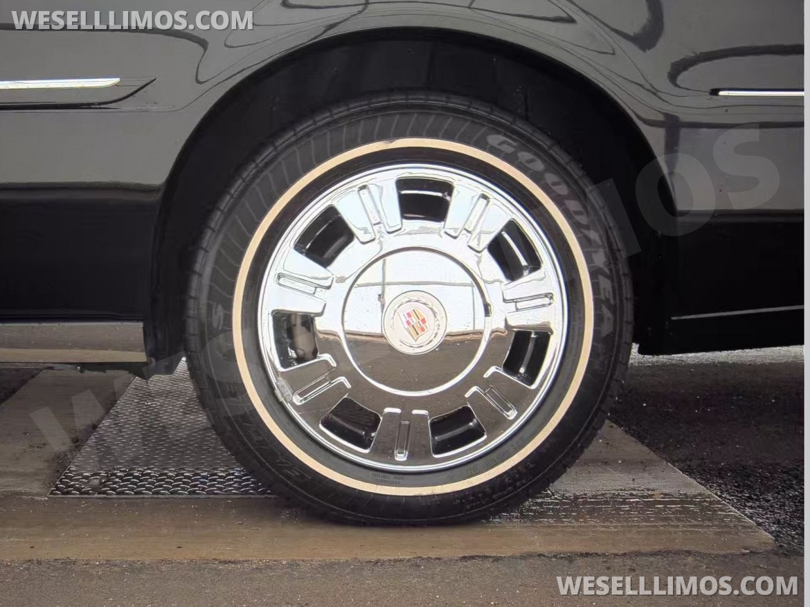 Photo of Funeral for sale: 2011 Cadillac DeVille 22"