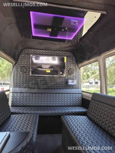 2013 Mercedes-Benz Sprinter 2500 Passenger Limo Bus