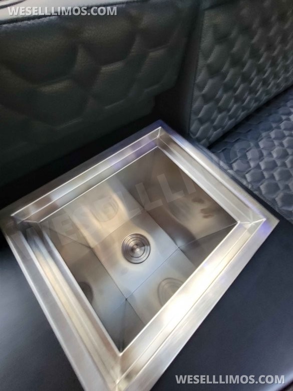 2013 Mercedes-Benz Sprinter 2500 Passenger Limo Bus