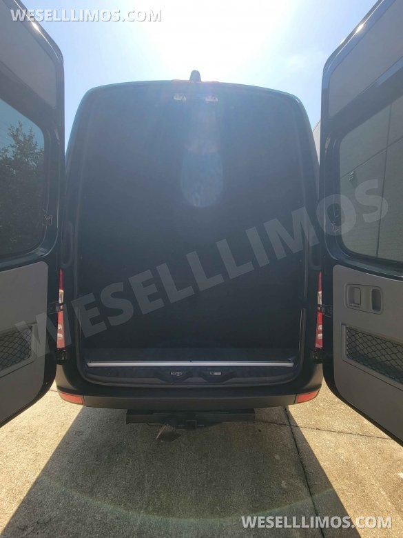 2013 Mercedes-Benz Sprinter 2500 Passenger Limo Bus