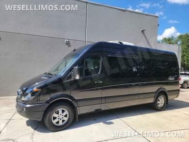 2013 Mercedes-Benz Sprinter 2500 Passenger Limo Bus