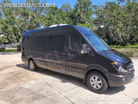 2013 Mercedes-Benz Sprinter 2500 Passenger Limo Bus