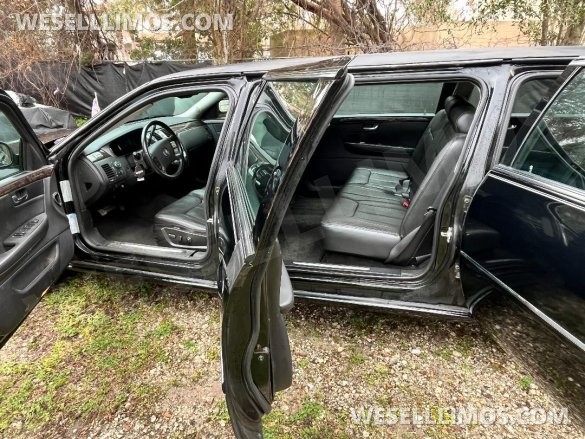 2010 Cadillac DTS Limousine