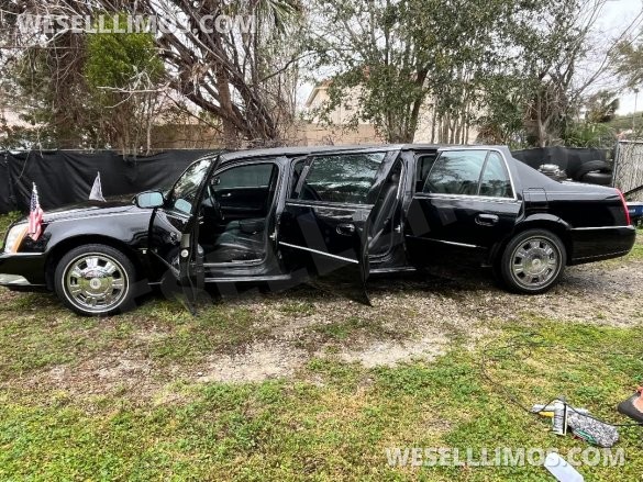 2010 Cadillac DTS Limousine