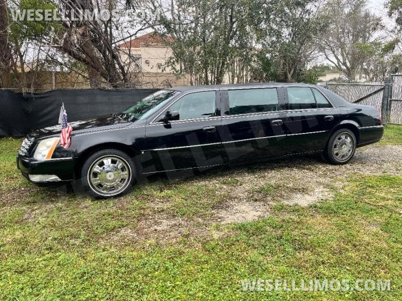 2010 Cadillac DTS Limousine