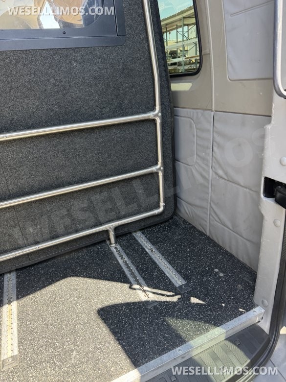 2017 smartliner Mercedes-Benz sprinter 2500 high top Sprinter