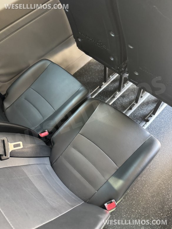 2017 smartliner Mercedes-Benz sprinter 2500 high top Sprinter
