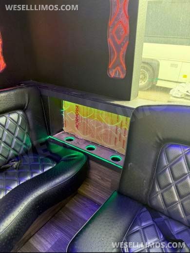 2016 Grech body by First Class Coachworks Riverside CA 58k Miles E450 Limo Bus Black or white