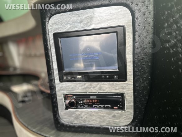 2013 MOONLIGHT Chrysler 300 Limousine