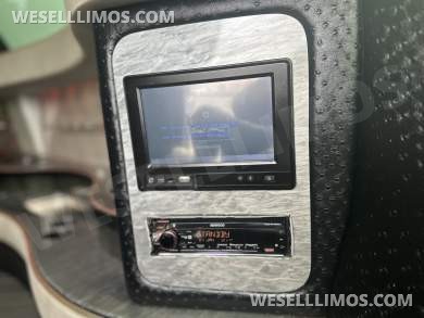 2013 MOONLIGHT Chrysler 300 Limousine