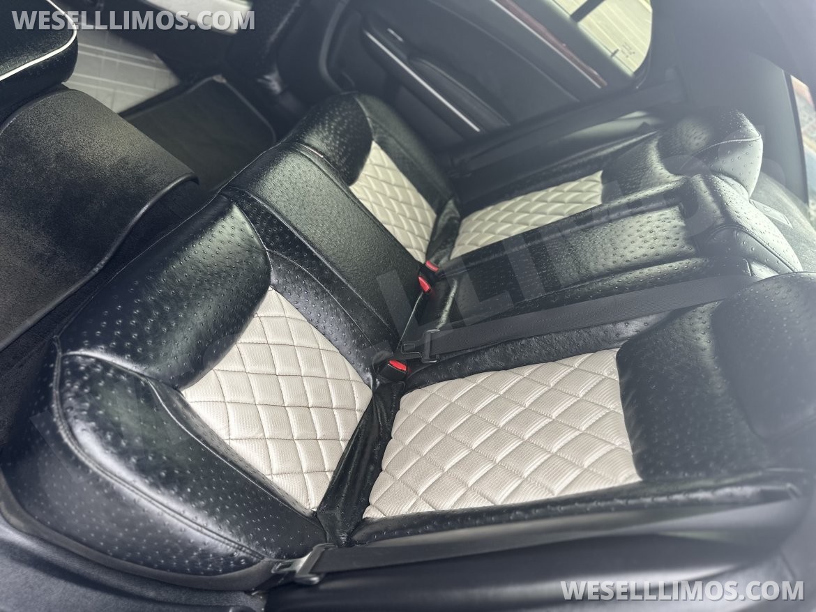 Photo of Limousine for sale: 2013 Chrysler 300 140" by MOONLIGHT