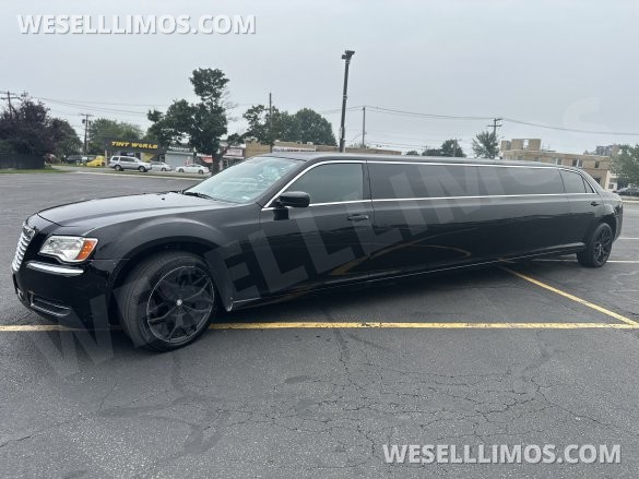 2013 MOONLIGHT Chrysler 300 Limousine