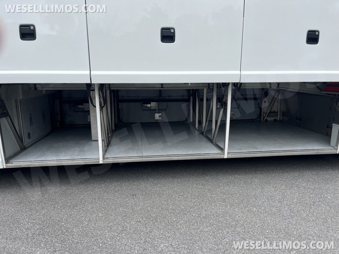Photo of Motorcoach for sale: 2017 MCI J 4500